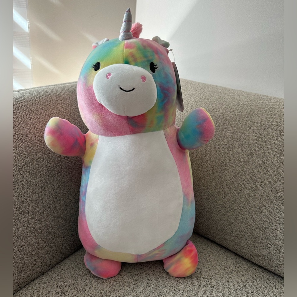 Nwt 18" Bevalee the Unicorn  Hugmee  Kellytoy Squishmallow
